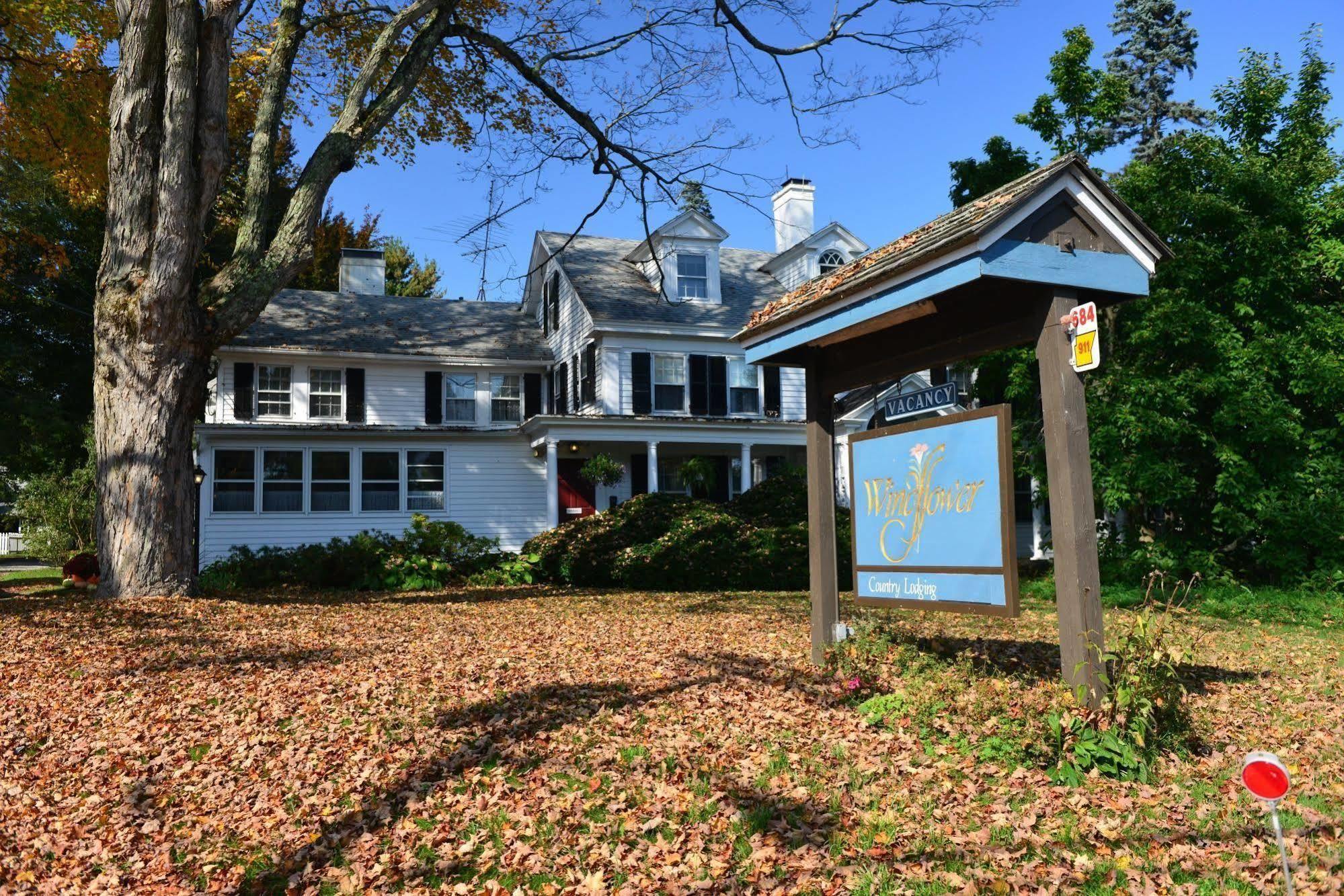 Windflower Inn Great Barrington Exterior foto