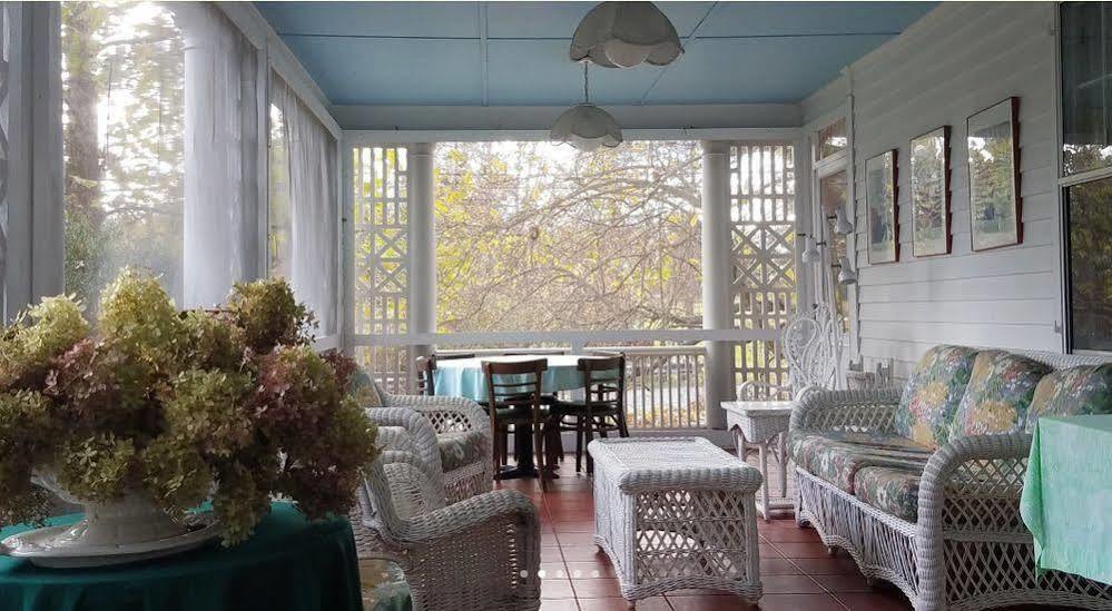 Windflower Inn Great Barrington Exterior foto